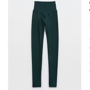 Aerie offline real me crossover leggings and waffle sports bra